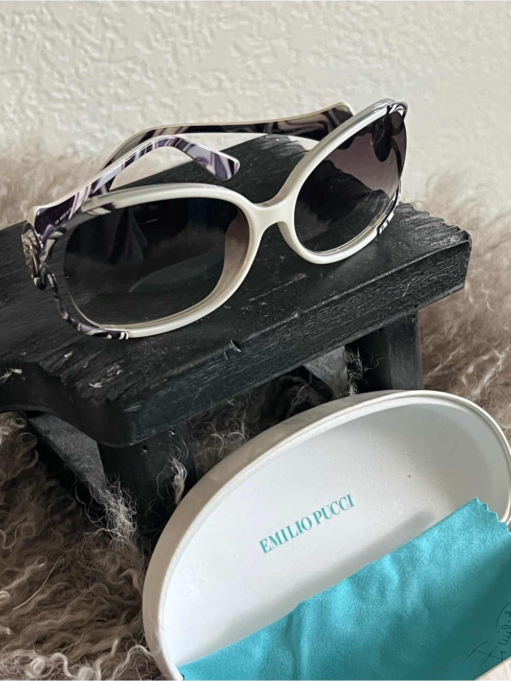 Emilio Pucci White and Grey Patterned Oversized Sunglasses mint condition.